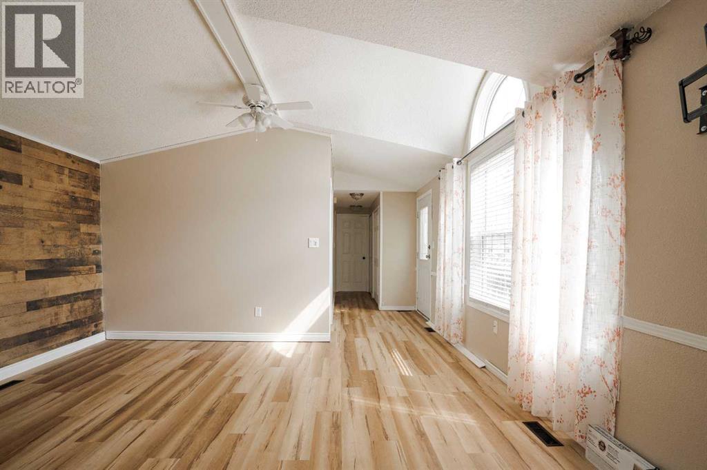 157 Grandview Crescent - 14