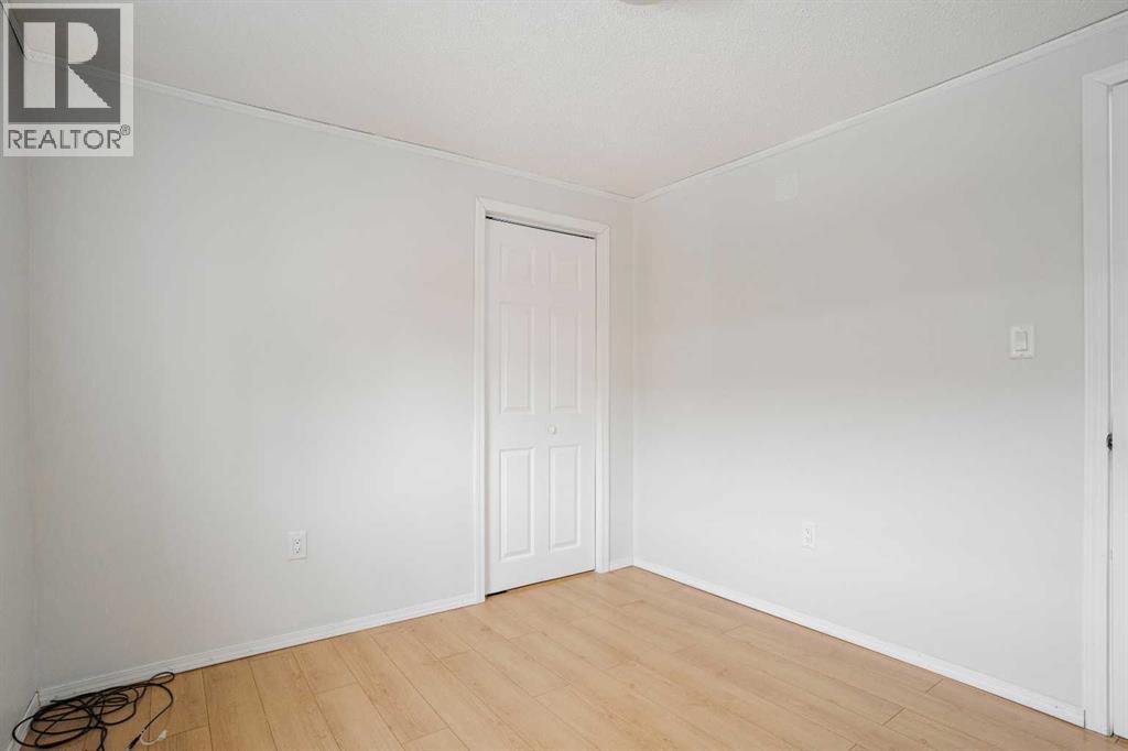 157 Grandview Crescent - 38