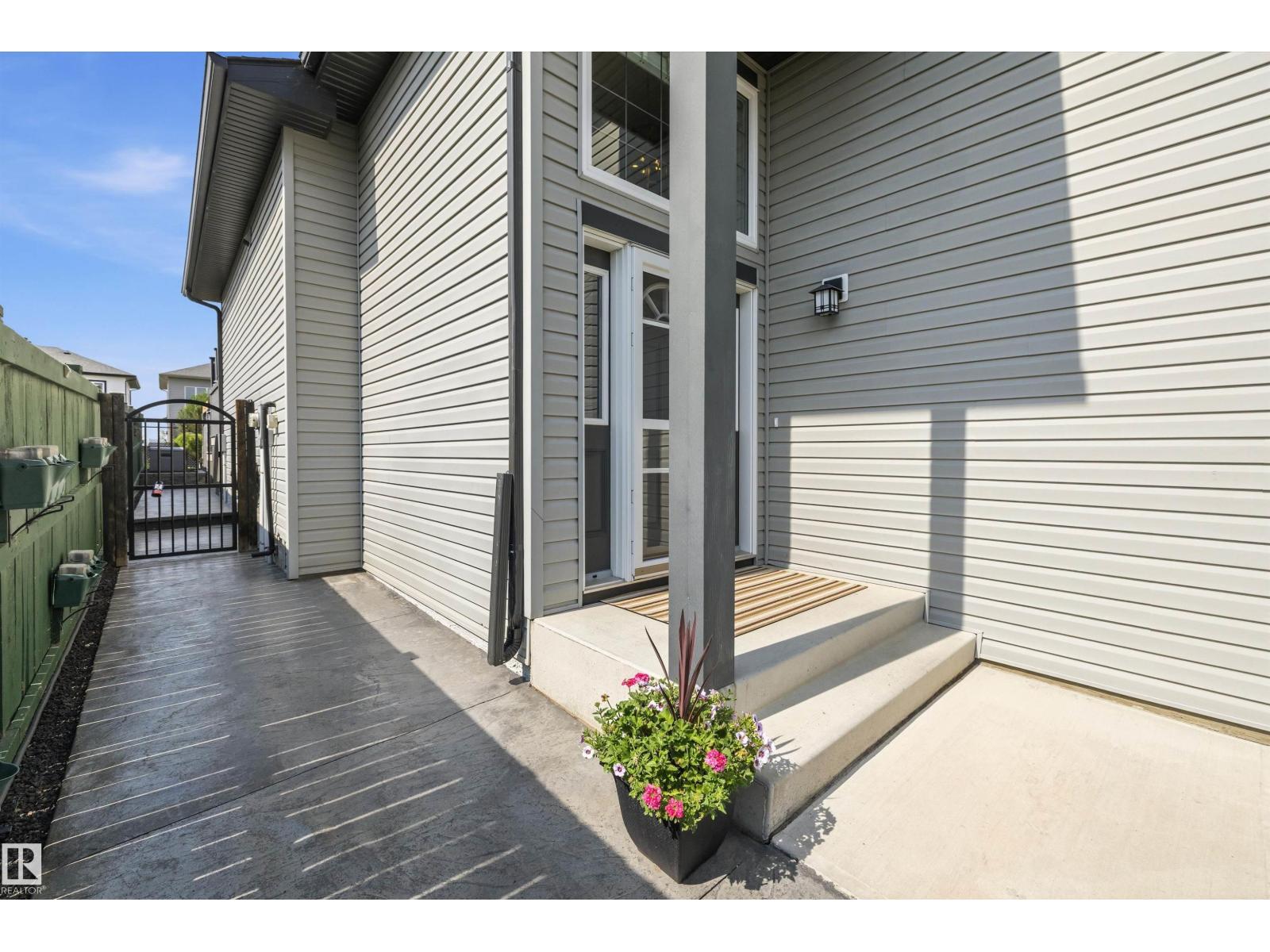 114 WOODHILL LN - photo 3