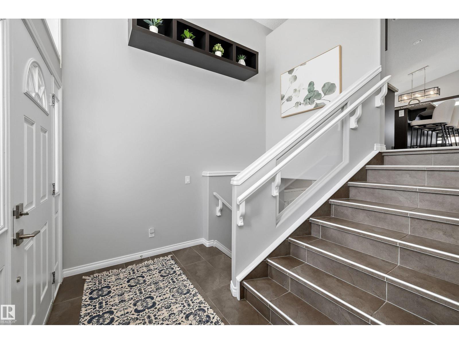114 WOODHILL LN — photo 6