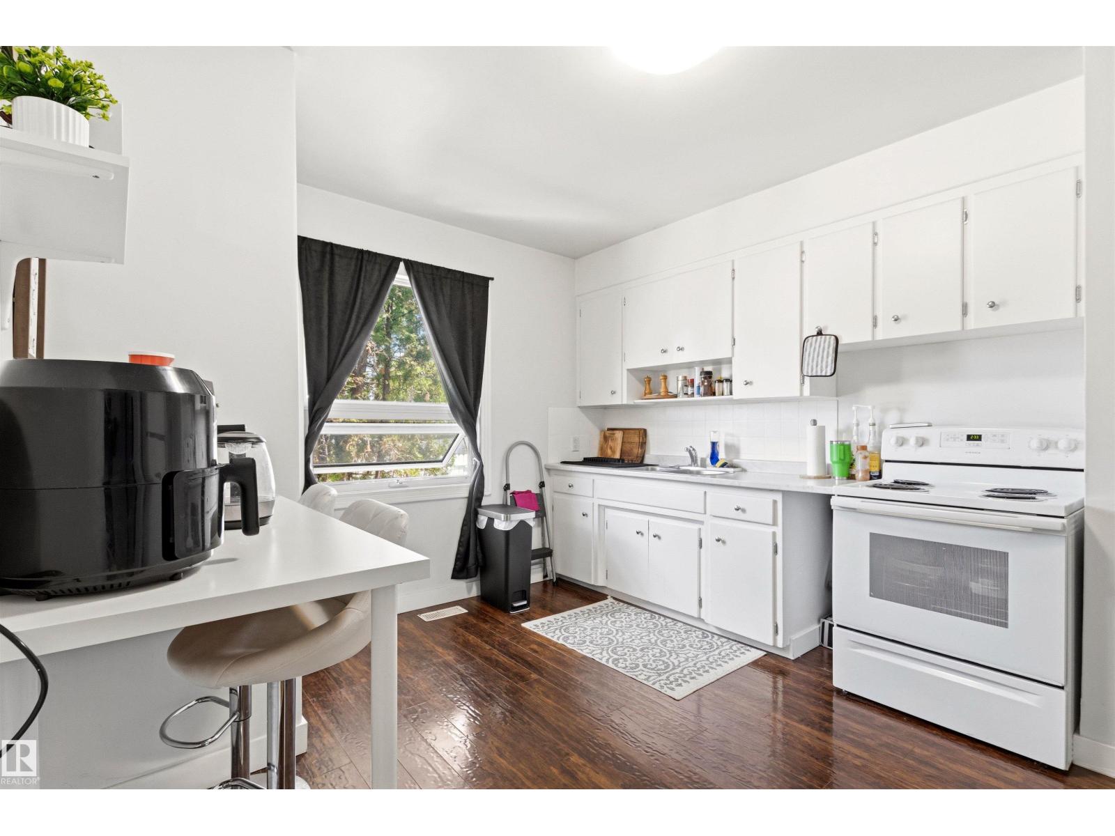 11115 11117 116 ST NW - 13
