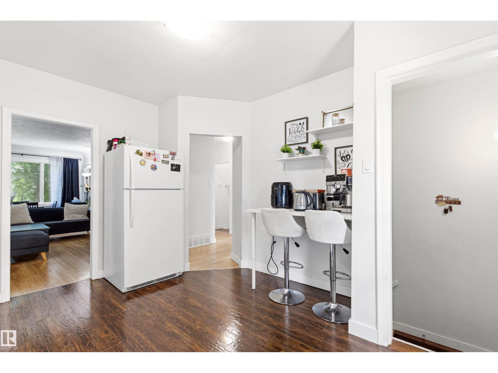 11115 11117 116 ST NW - 15