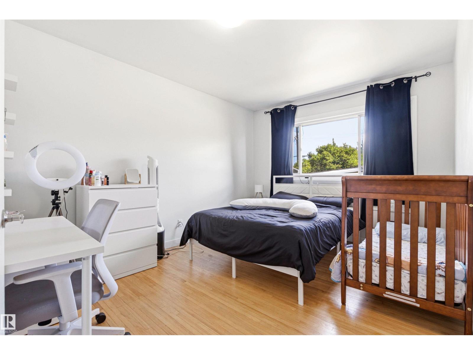 11115 11117 116 ST NW - 17