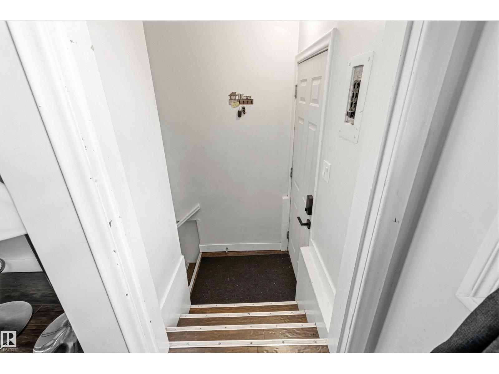 11115 11117 116 ST NW - 19