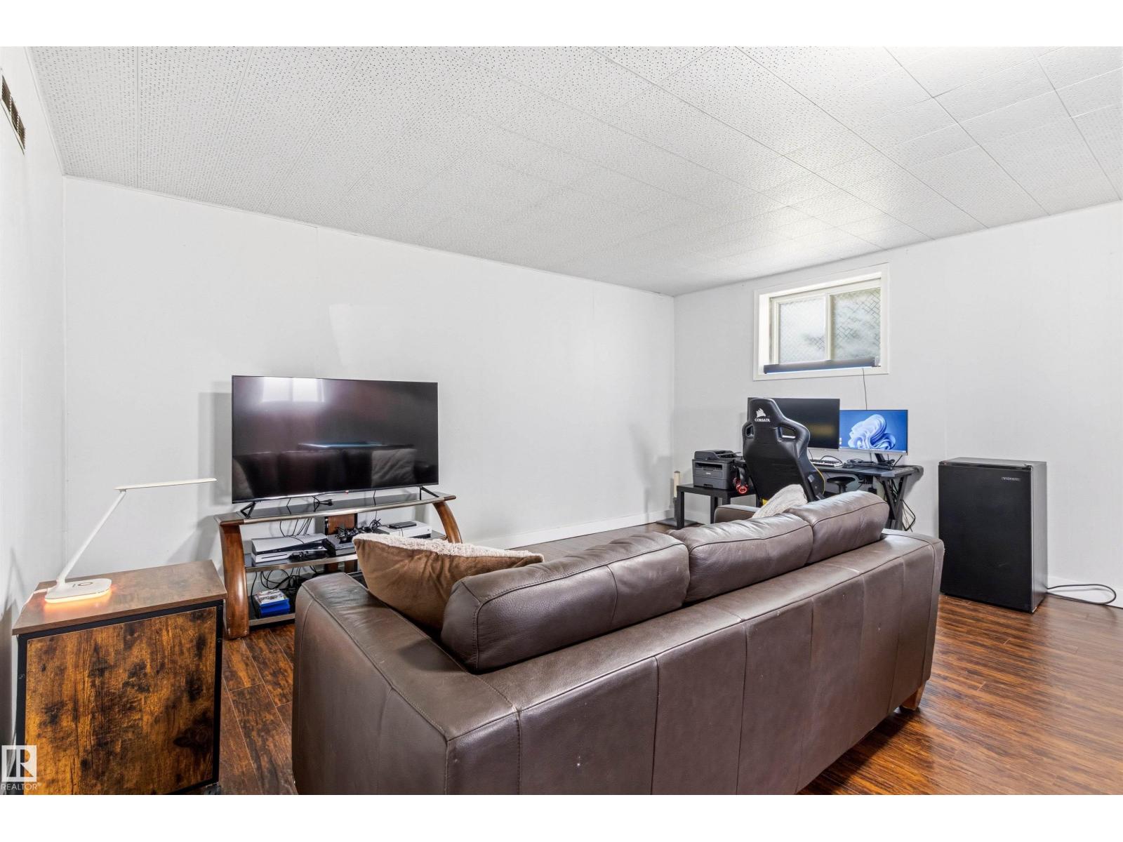 11115 11117 116 ST NW - 23