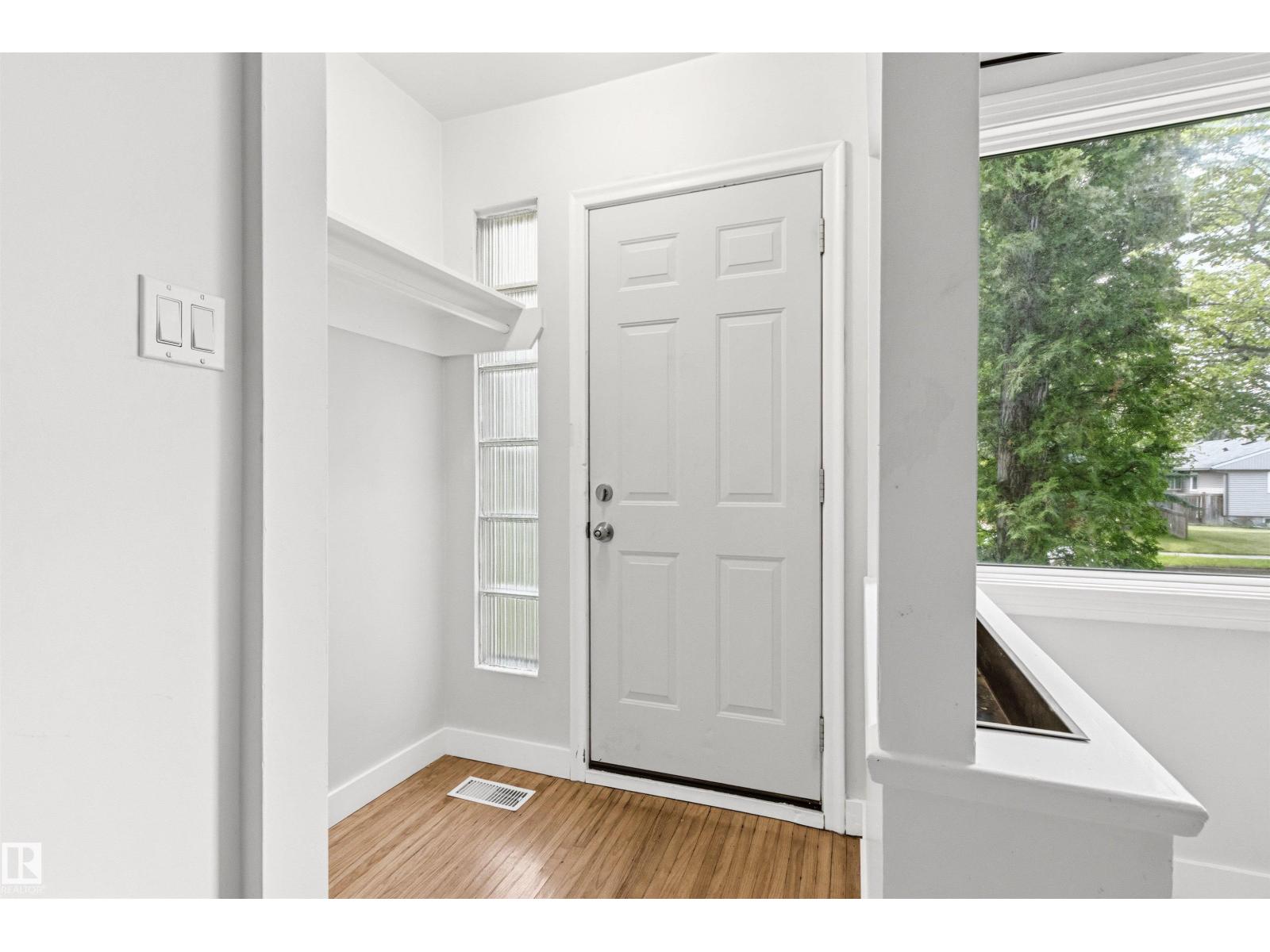 11115 11117 116 ST NW - 27