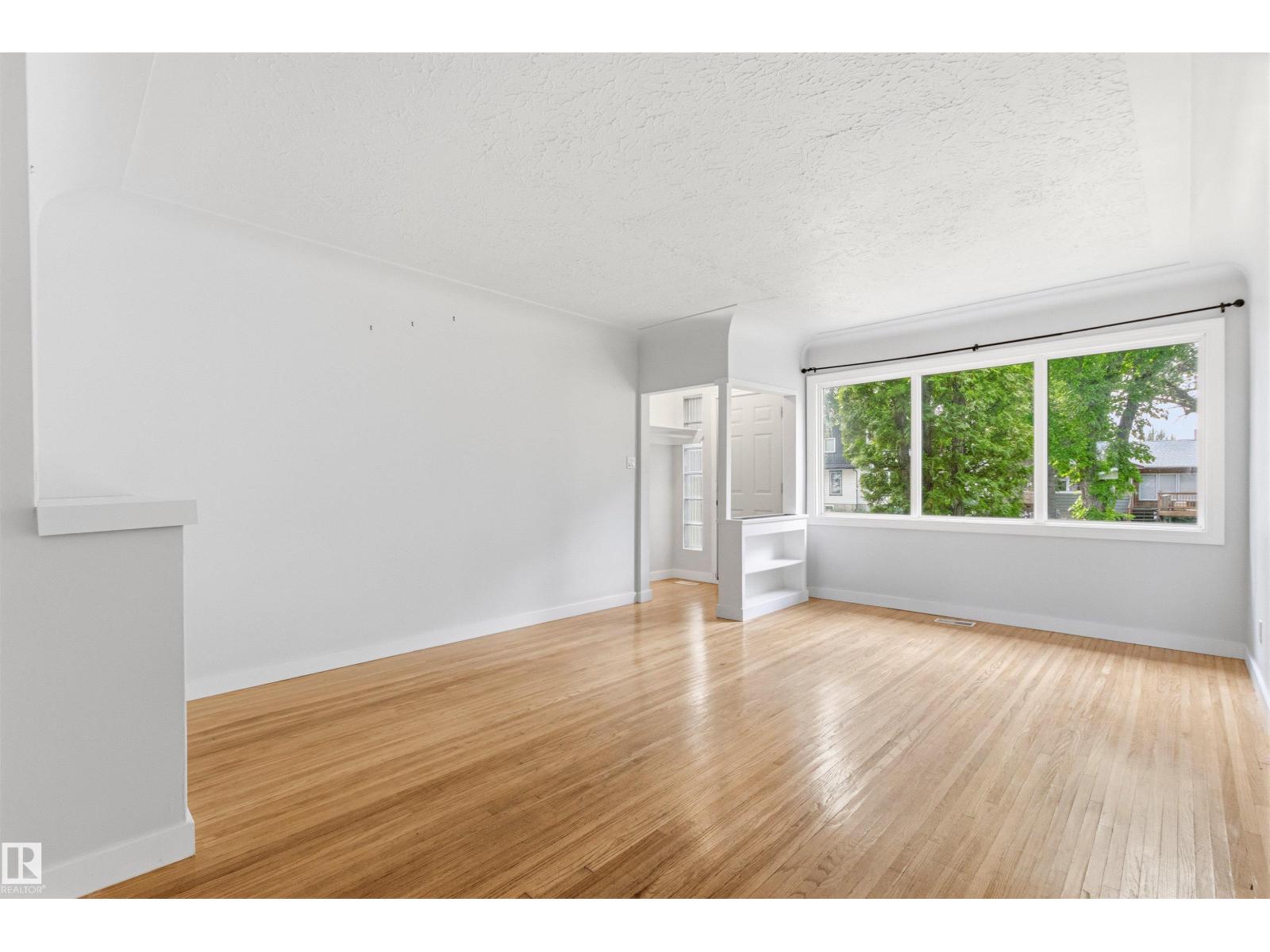 11115 11117 116 ST NW - 28