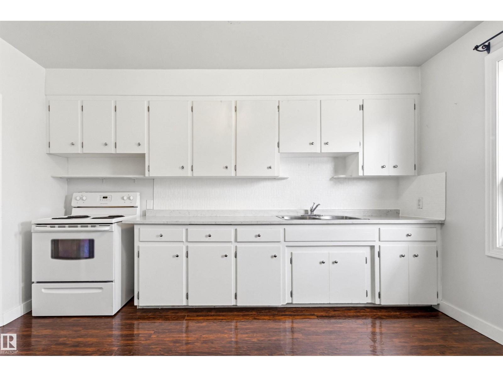 11115 11117 116 ST NW - 31