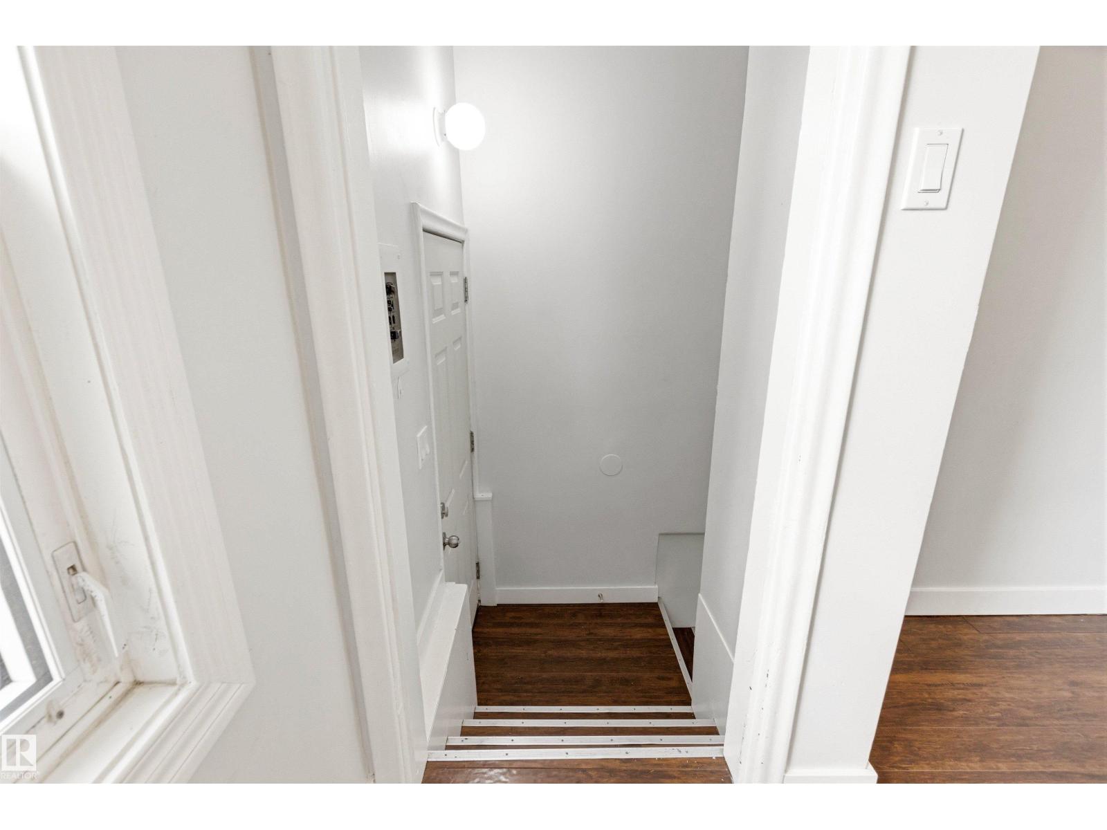 11115 11117 116 ST NW - 38