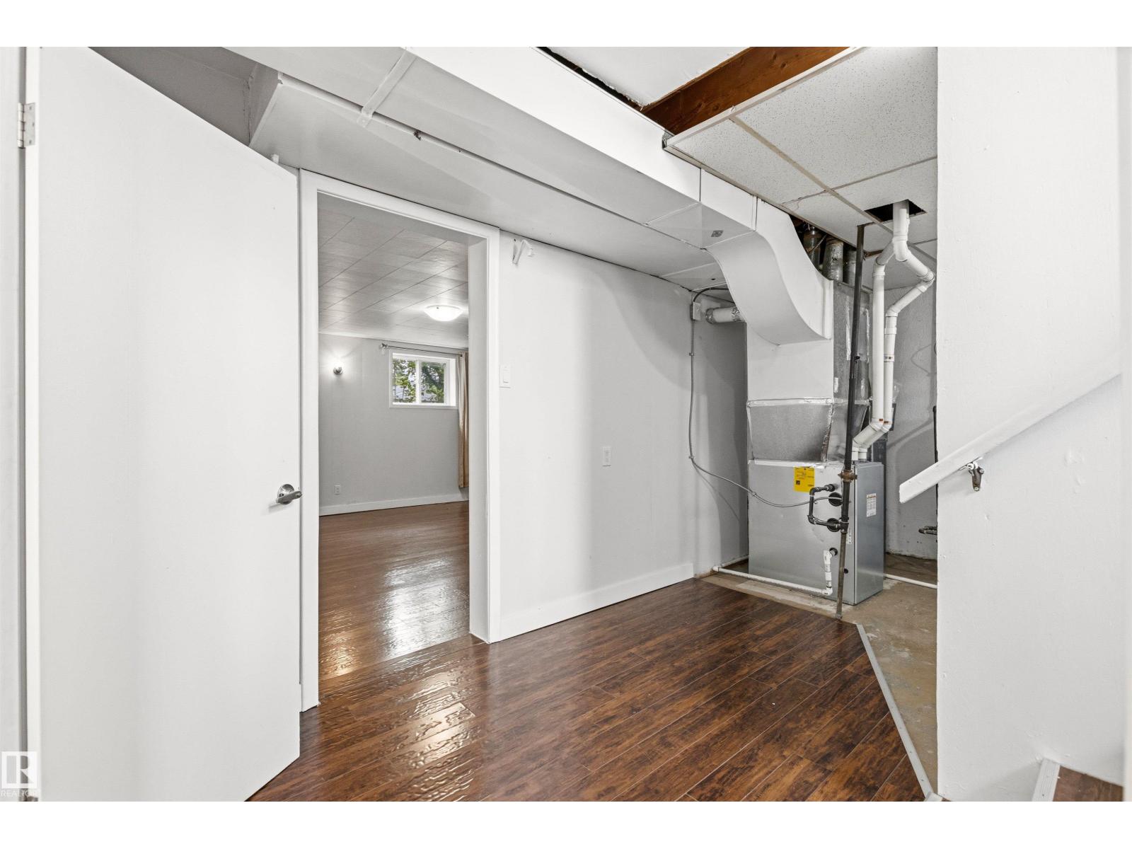 11115 11117 116 ST NW - 46