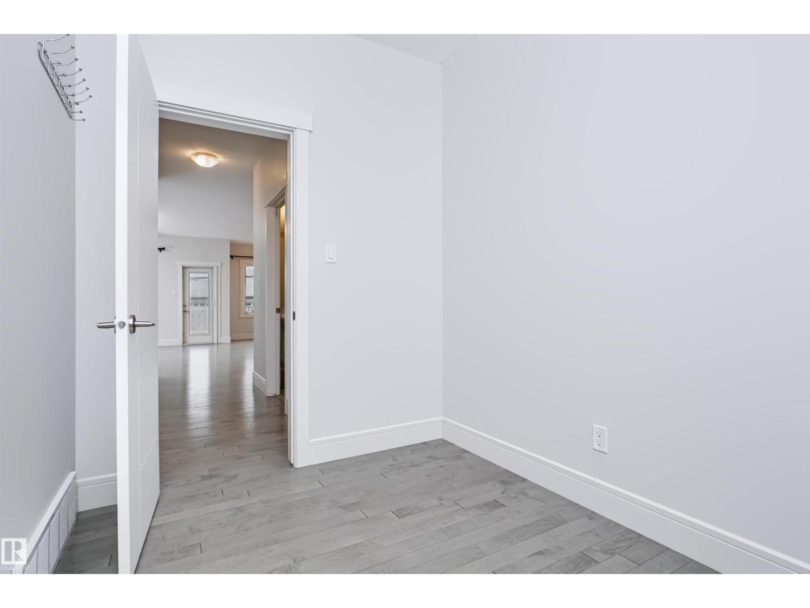 1235 164 ST SW - 10