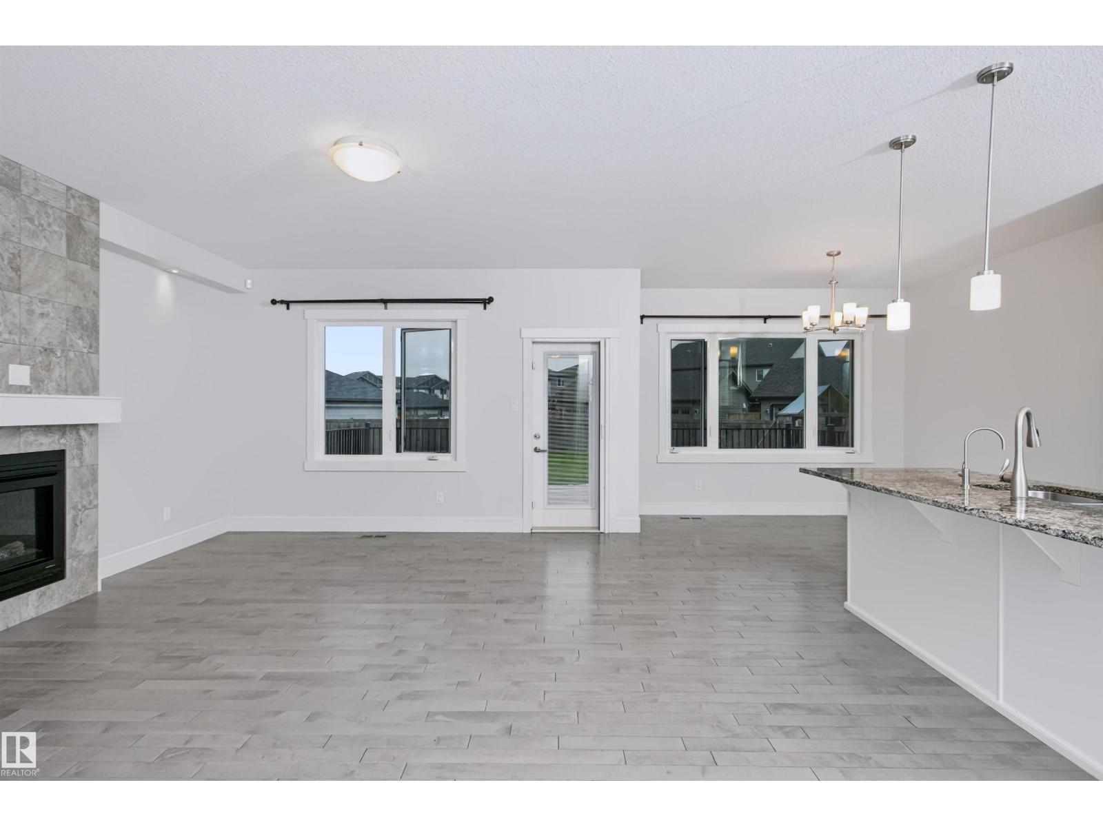 1235 164 ST SW - 15