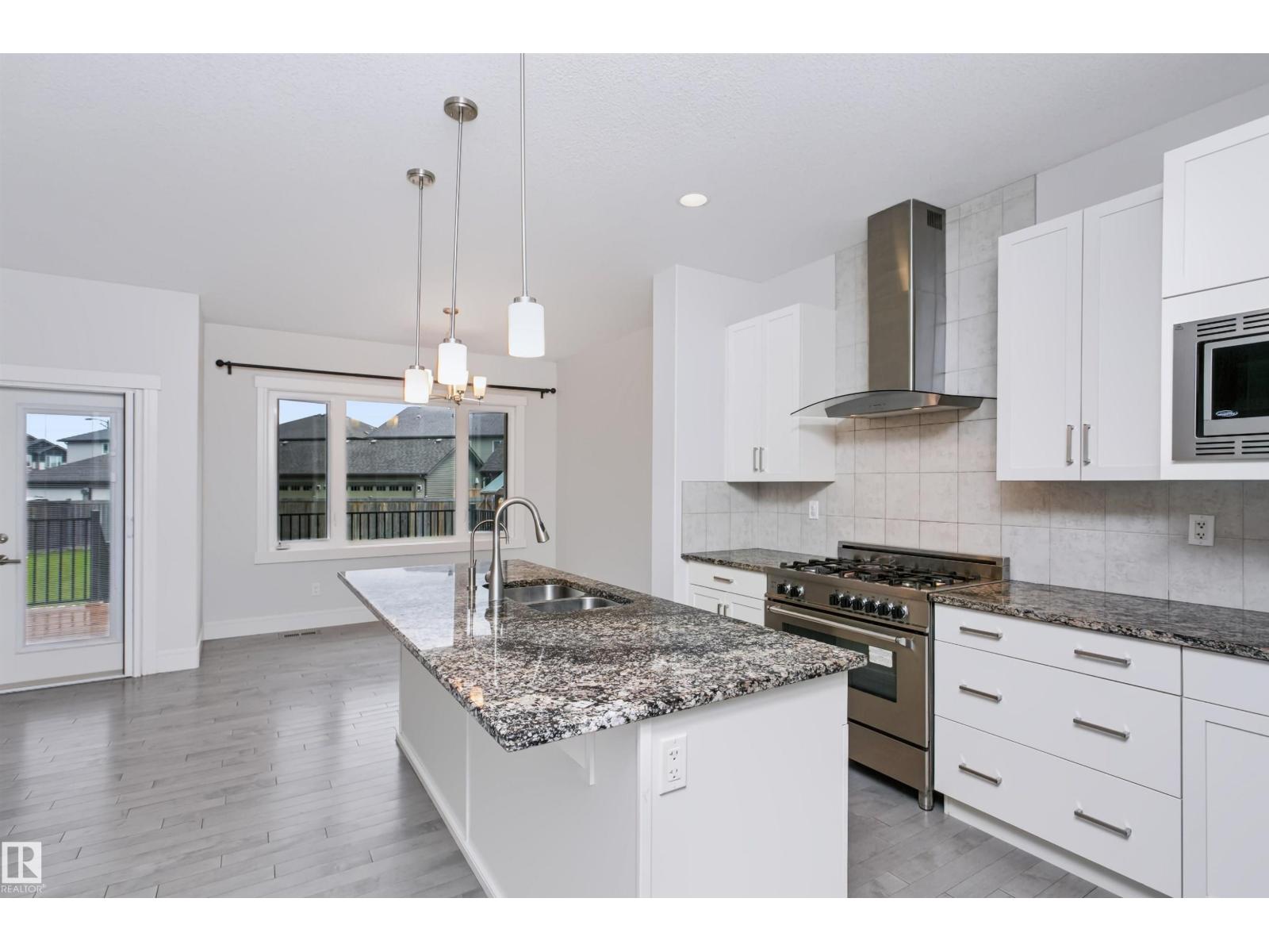 1235 164 ST SW - 18
