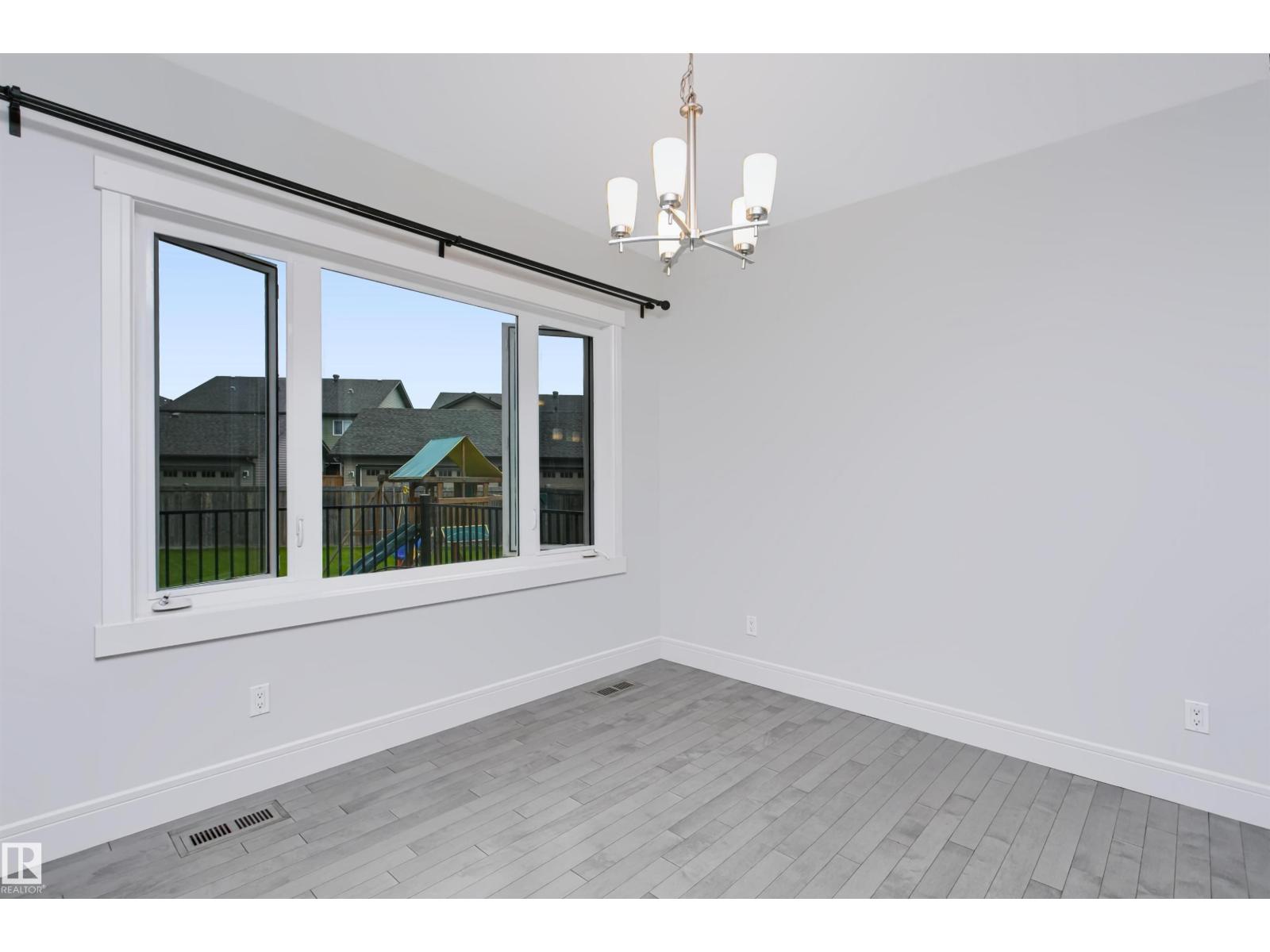 1235 164 ST SW - 21
