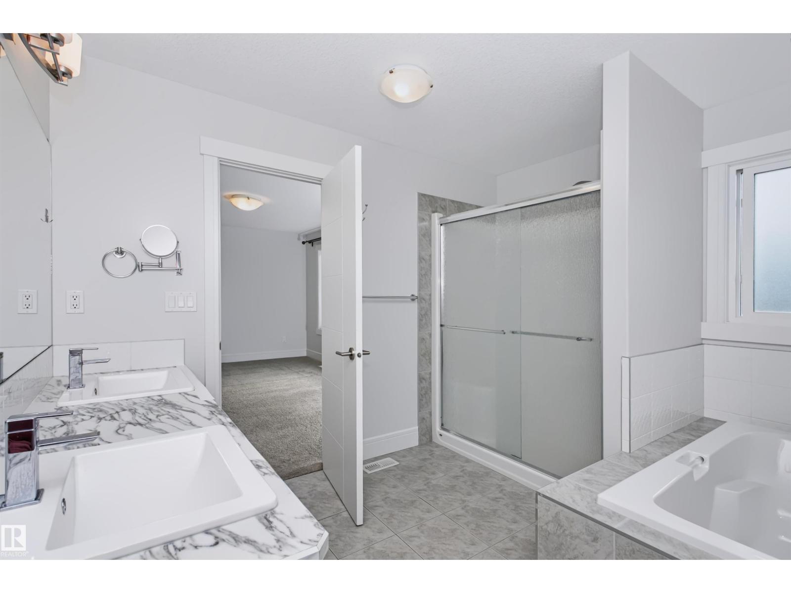 1235 164 ST SW - 36