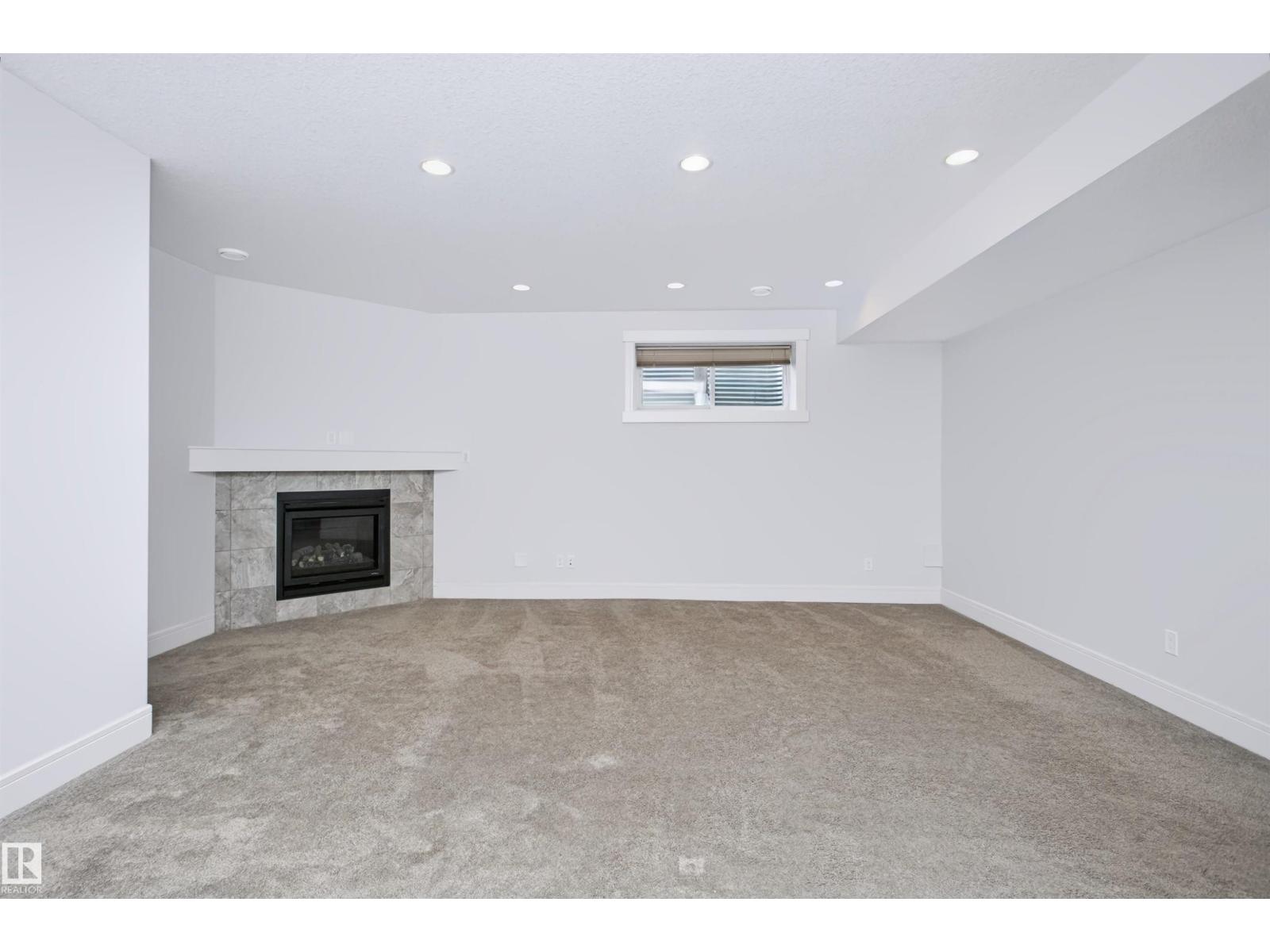 1235 164 ST SW - 40