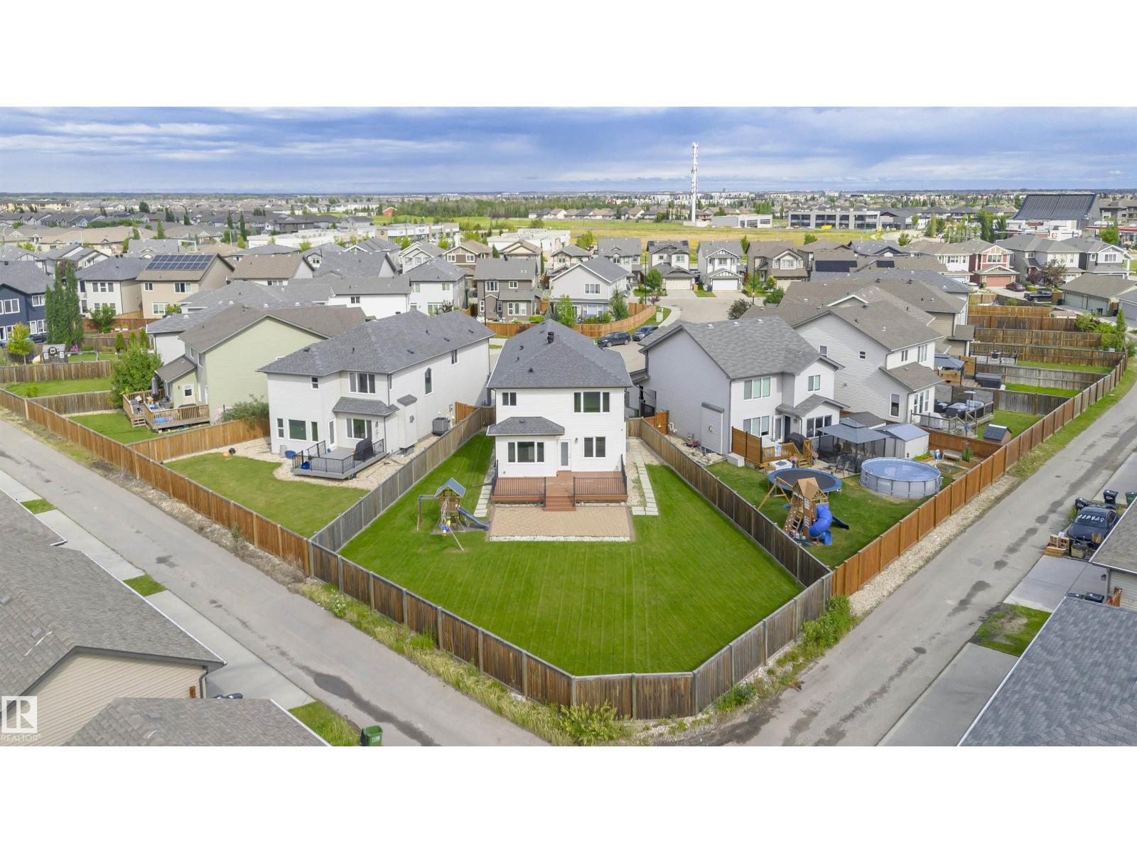 1235 164 ST SW - 50