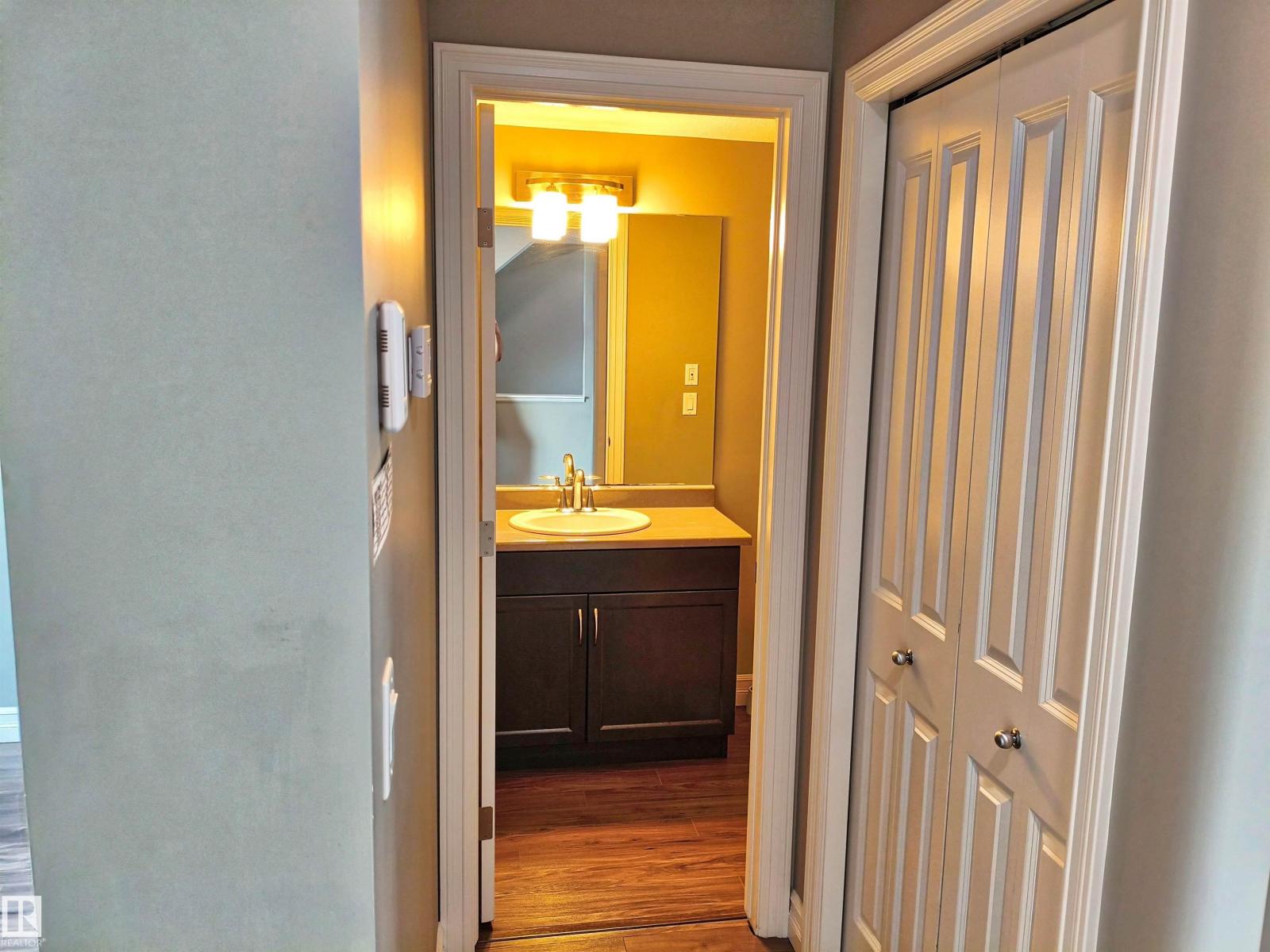 #23 1508 105 ST NW - 15