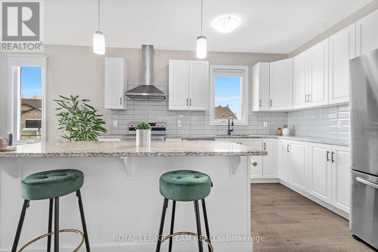 20 SEABERT DRIVE, Ottawa. Luxury613. By Peter Sagos - Image 12