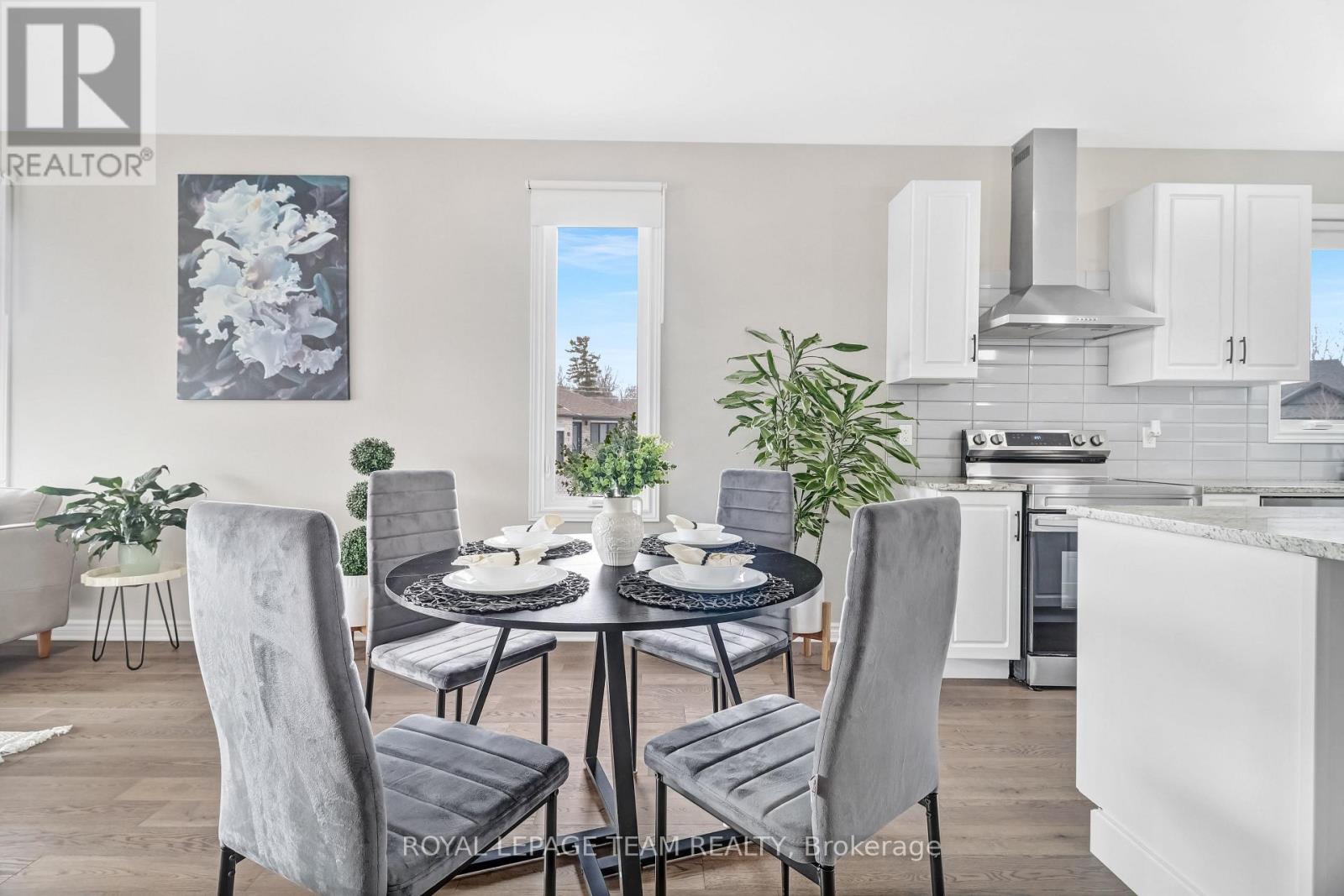 20 SEABERT DRIVE, Ottawa. Luxury613. By Peter Sagos - Image 15