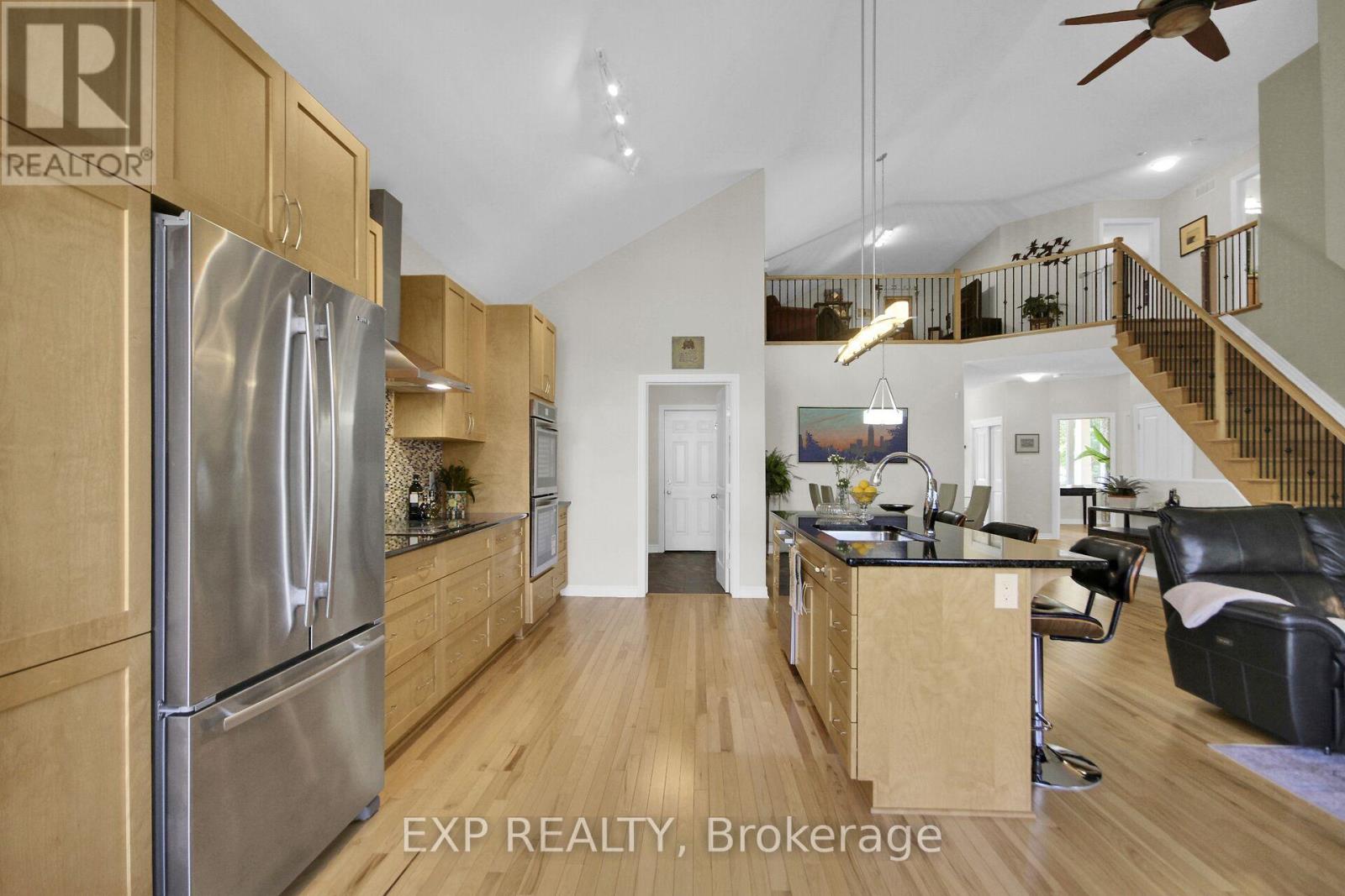 417 CHARING CROSS WAY, Ottawa. Luxury613. By Peter Sagos - Image 20