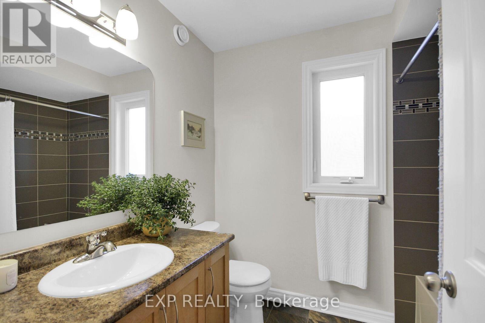 417 CHARING CROSS WAY, Ottawa. Luxury613. By Peter Sagos - Image 35