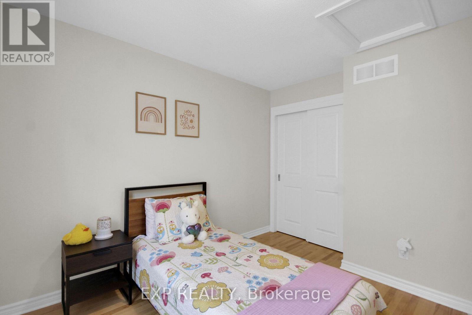 417 CHARING CROSS WAY, Ottawa. Luxury613. By Peter Sagos - Image 36