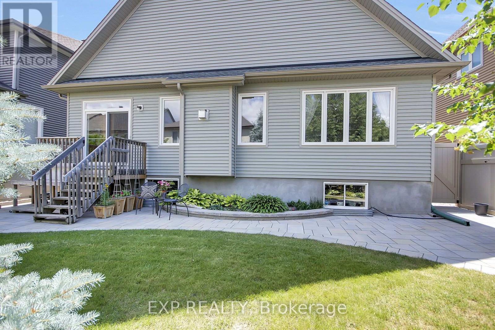 417 CHARING CROSS WAY, Ottawa. Luxury613. By Peter Sagos - Image 48