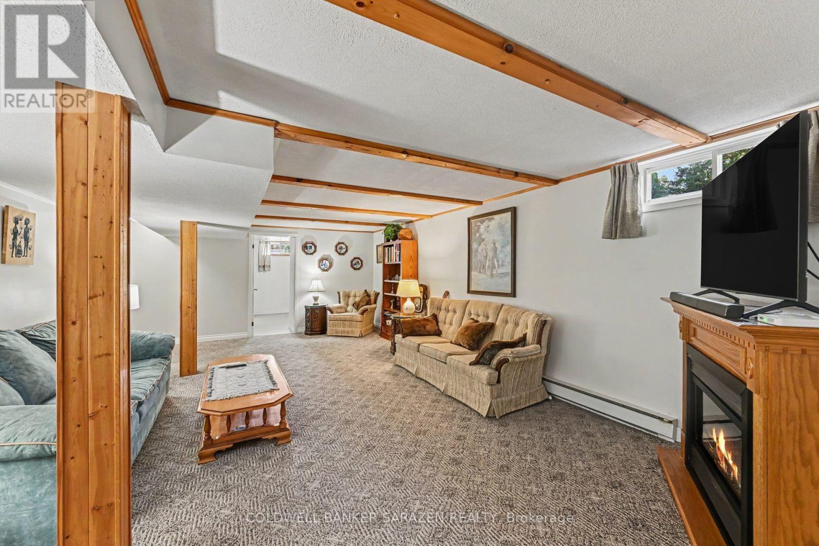 68 TIERNEY STREET S - 23