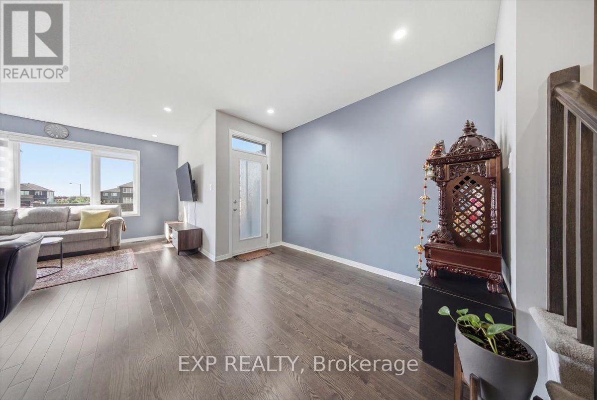 92 RIDDELL STREET, Ottawa. Luxury613. By Peter Sagos - Image 10
