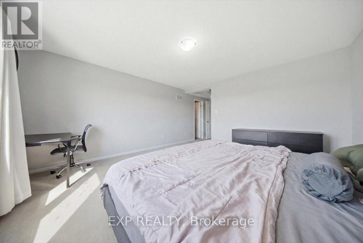 92 RIDDELL STREET, Ottawa. Luxury613. By Peter Sagos - Image 12
