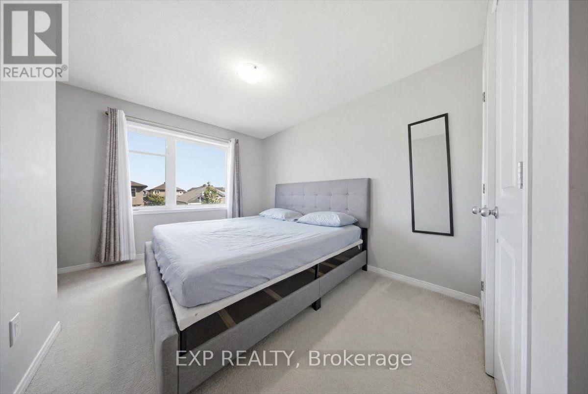 92 RIDDELL STREET, Ottawa. Luxury613. By Peter Sagos - Image 16