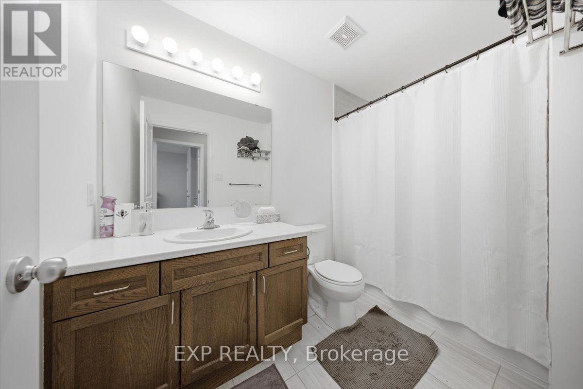 92 RIDDELL STREET, Ottawa. Luxury613. By Peter Sagos - Image 18