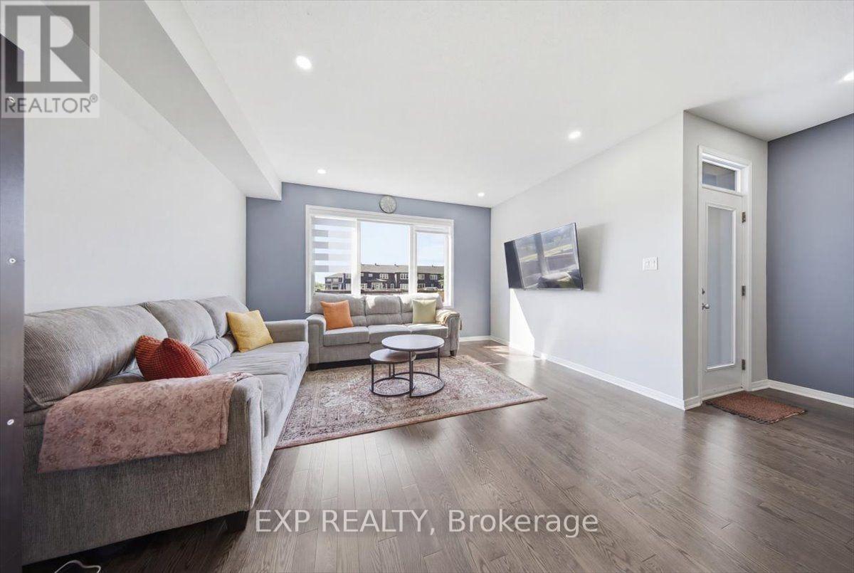 92 RIDDELL STREET, Ottawa. Luxury613. By Peter Sagos - Image 8