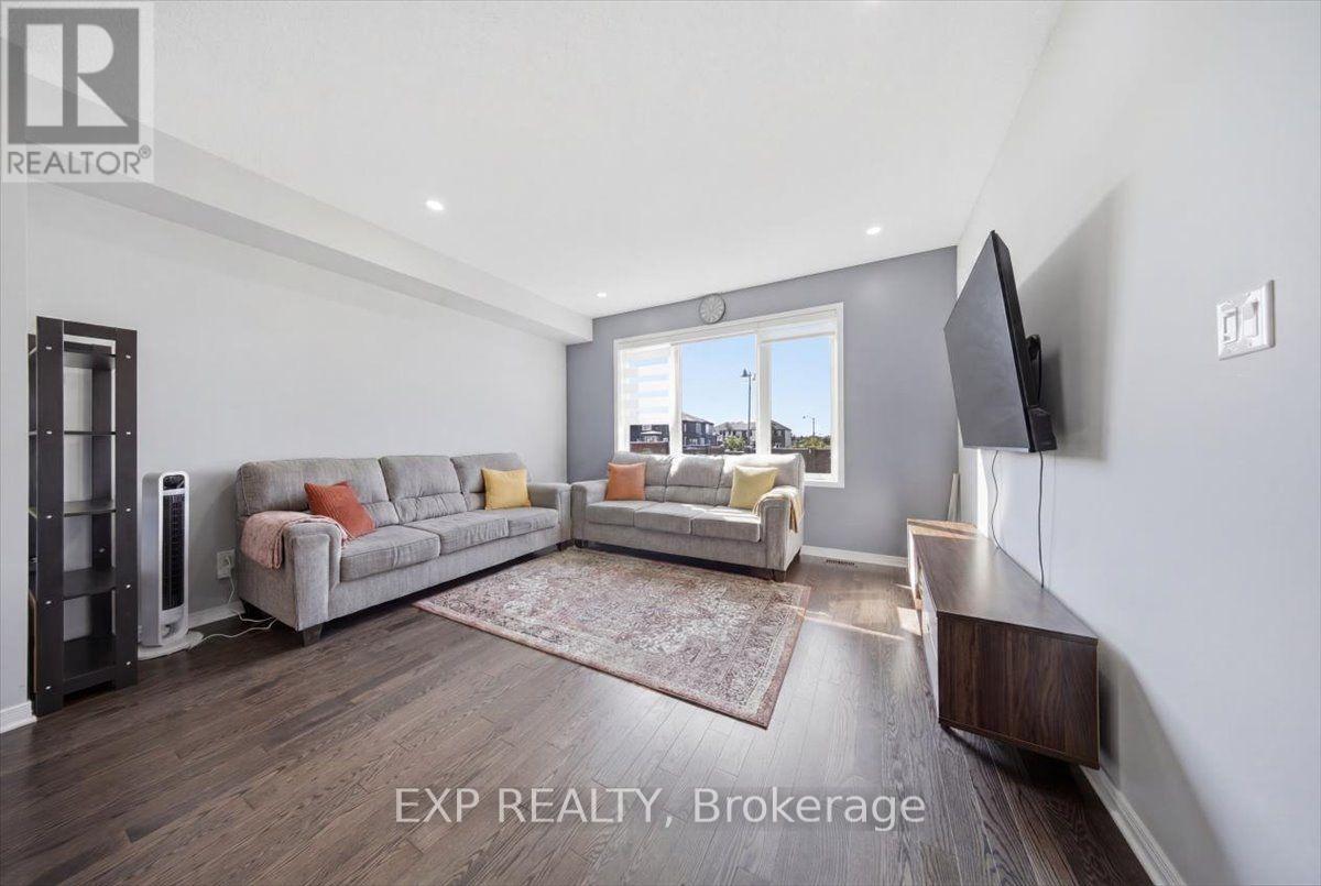92 RIDDELL STREET, Ottawa. Luxury613. By Peter Sagos - Image 9