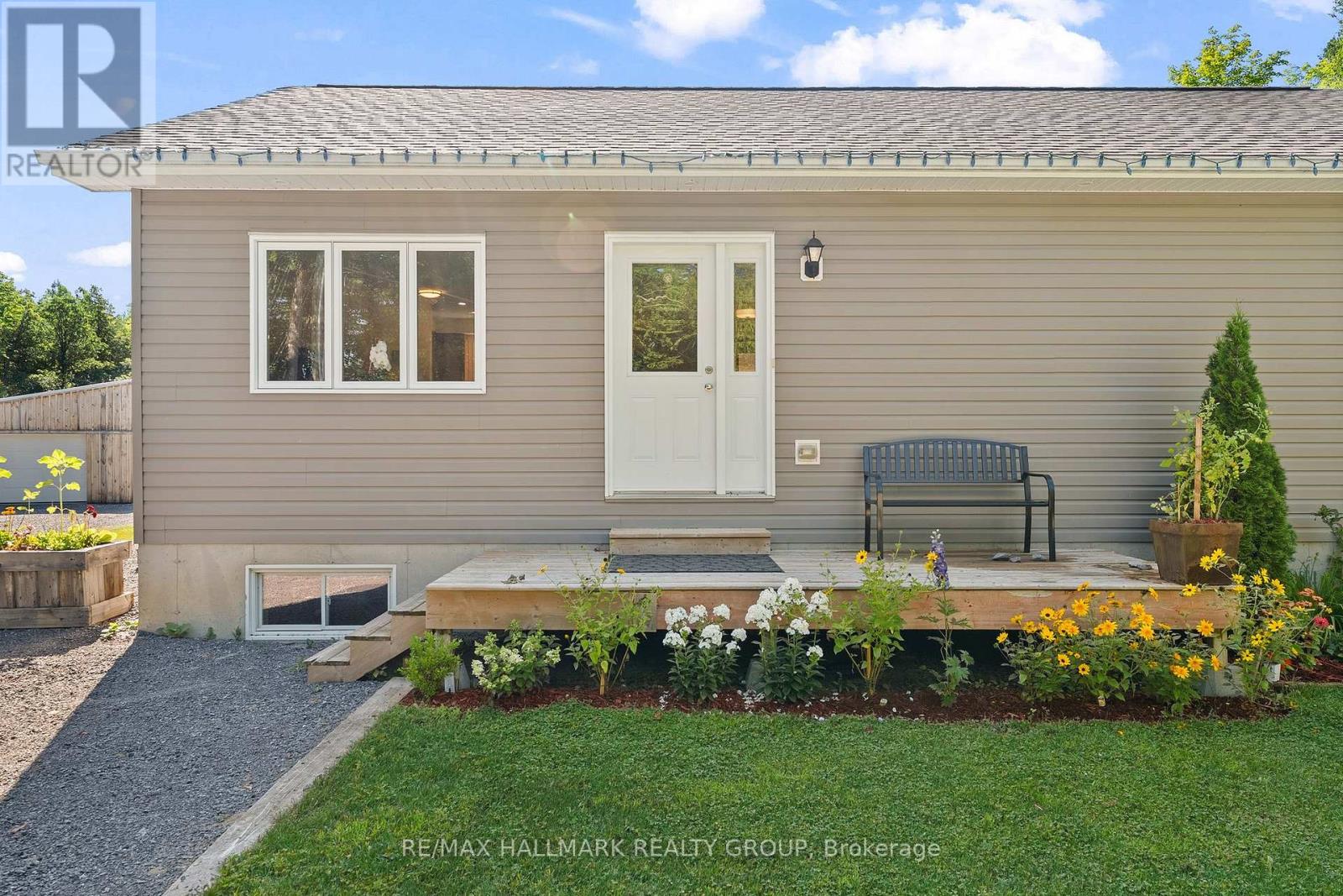 466 STEWARTVILLE ROAD W - 2