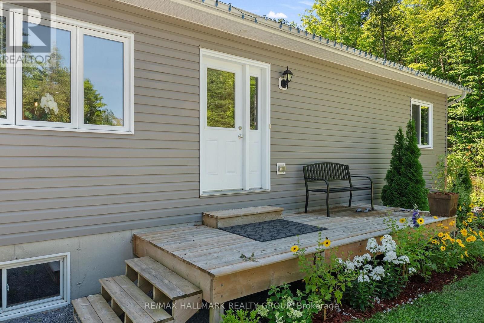 466 STEWARTVILLE ROAD W - 3