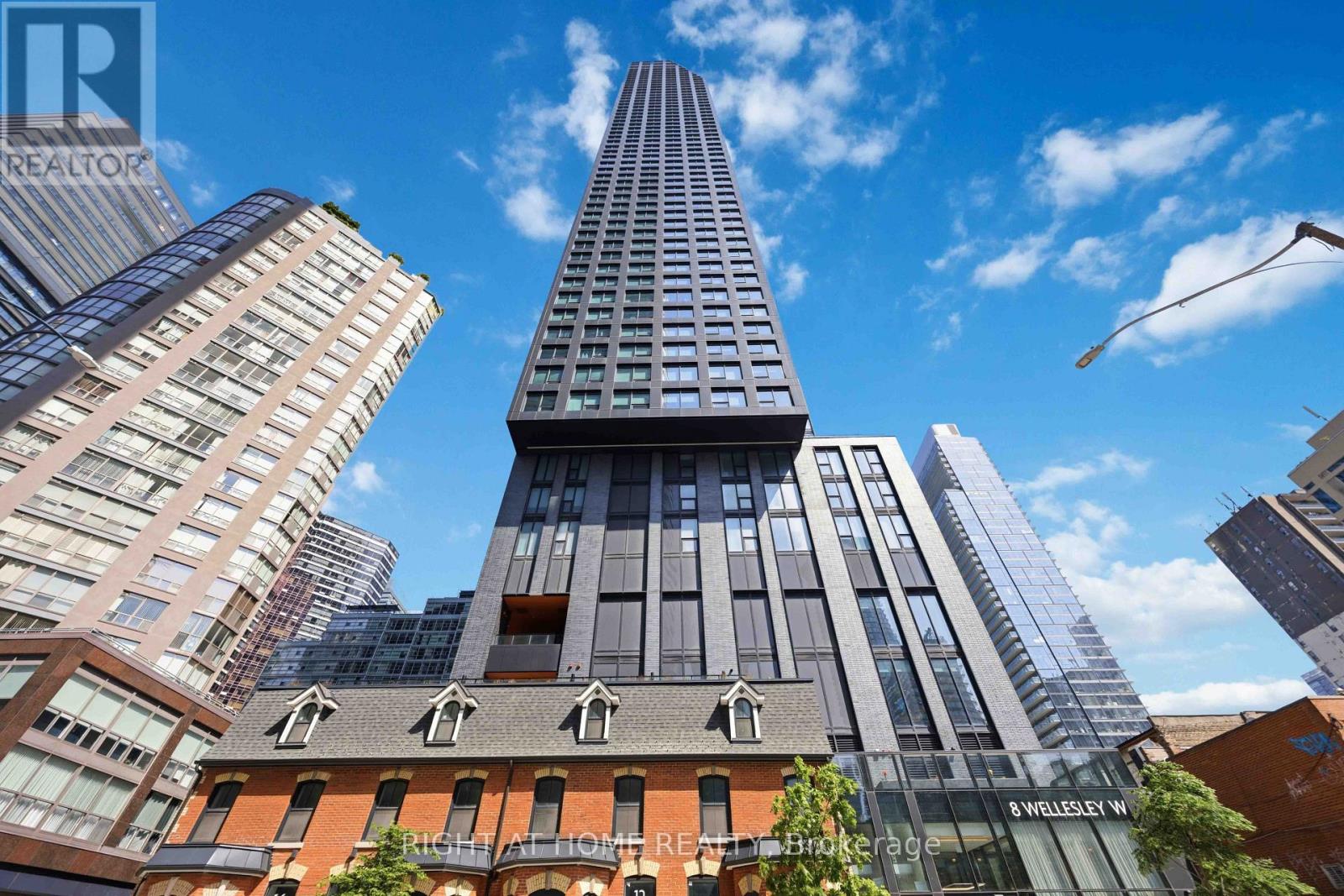 #5110 8 WELLESLEY STREET W - 1