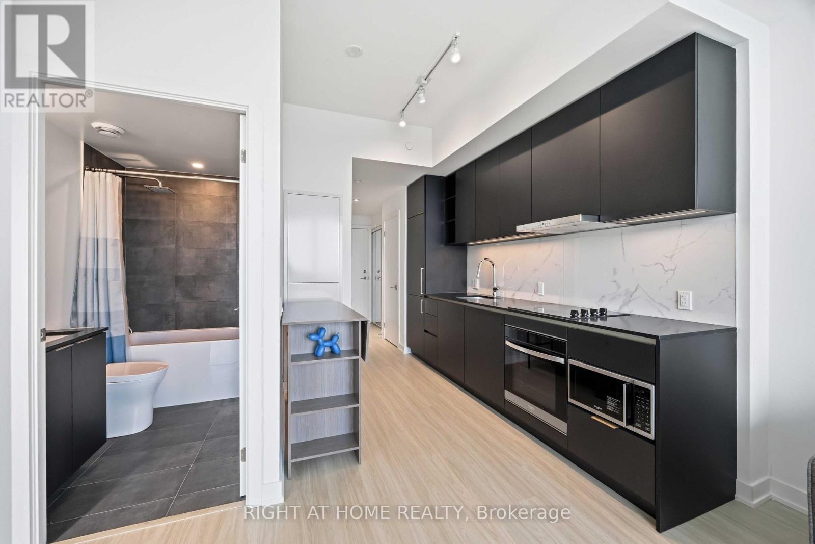 #5110 8 WELLESLEY STREET W - 22
