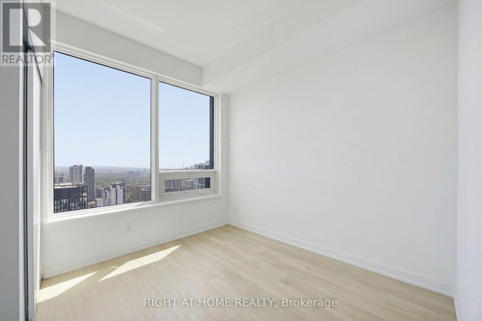 #5110 8 WELLESLEY STREET W - 30
