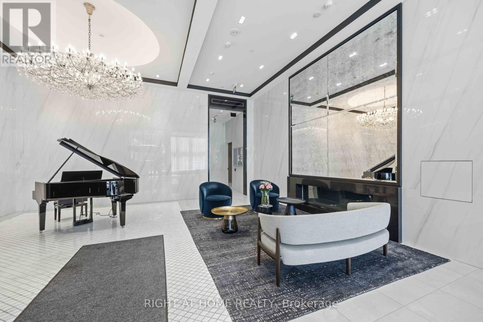 #5110 8 WELLESLEY STREET W - 4
