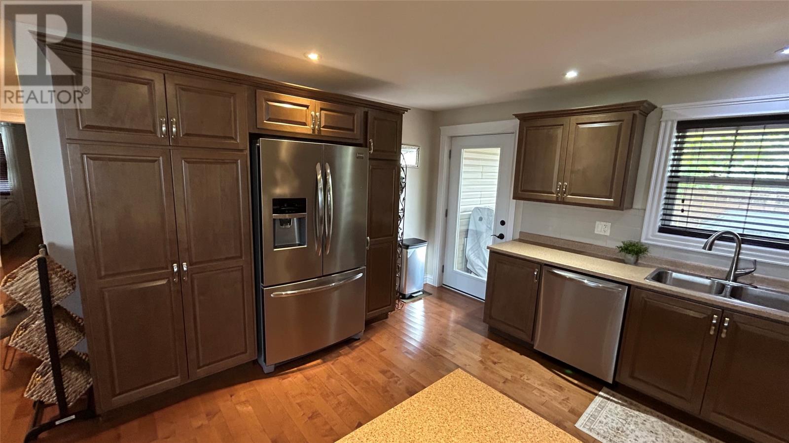 11 PELLEY Drive - 4