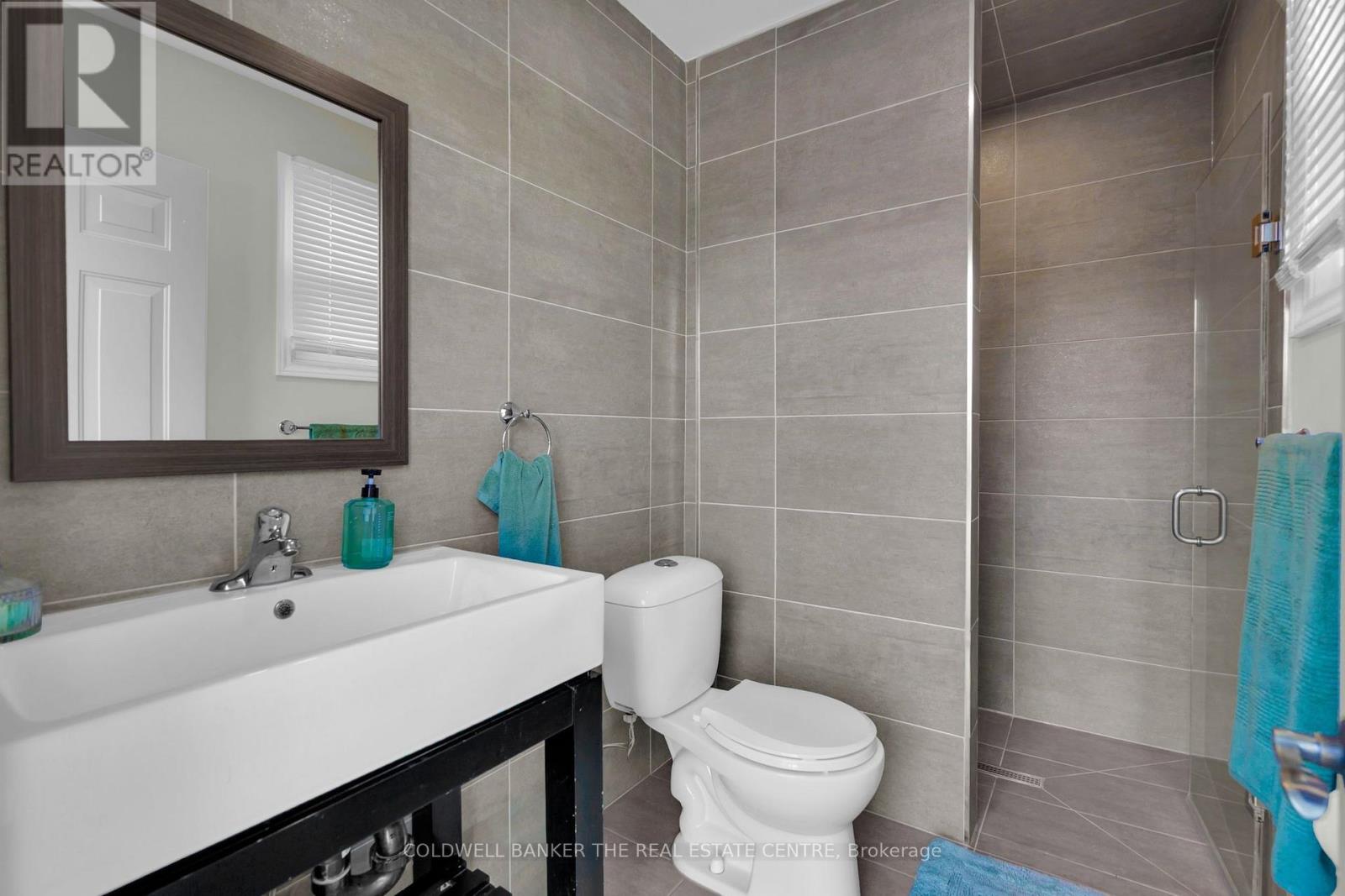 683 SIMCOE ROAD - Image 32