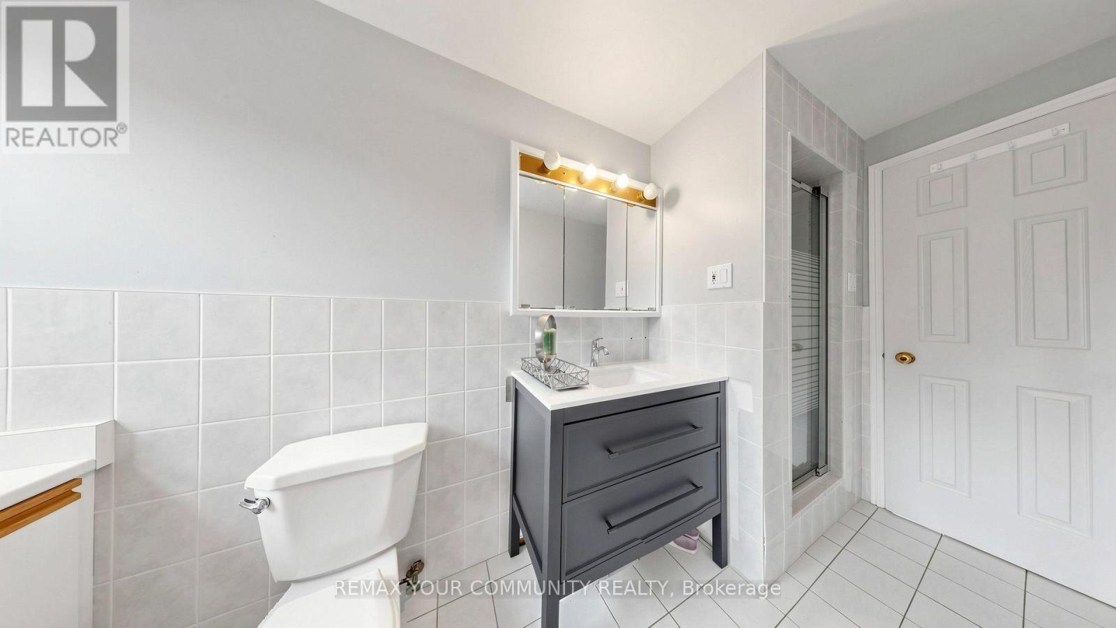 276 CURREY CRESCENT - 27