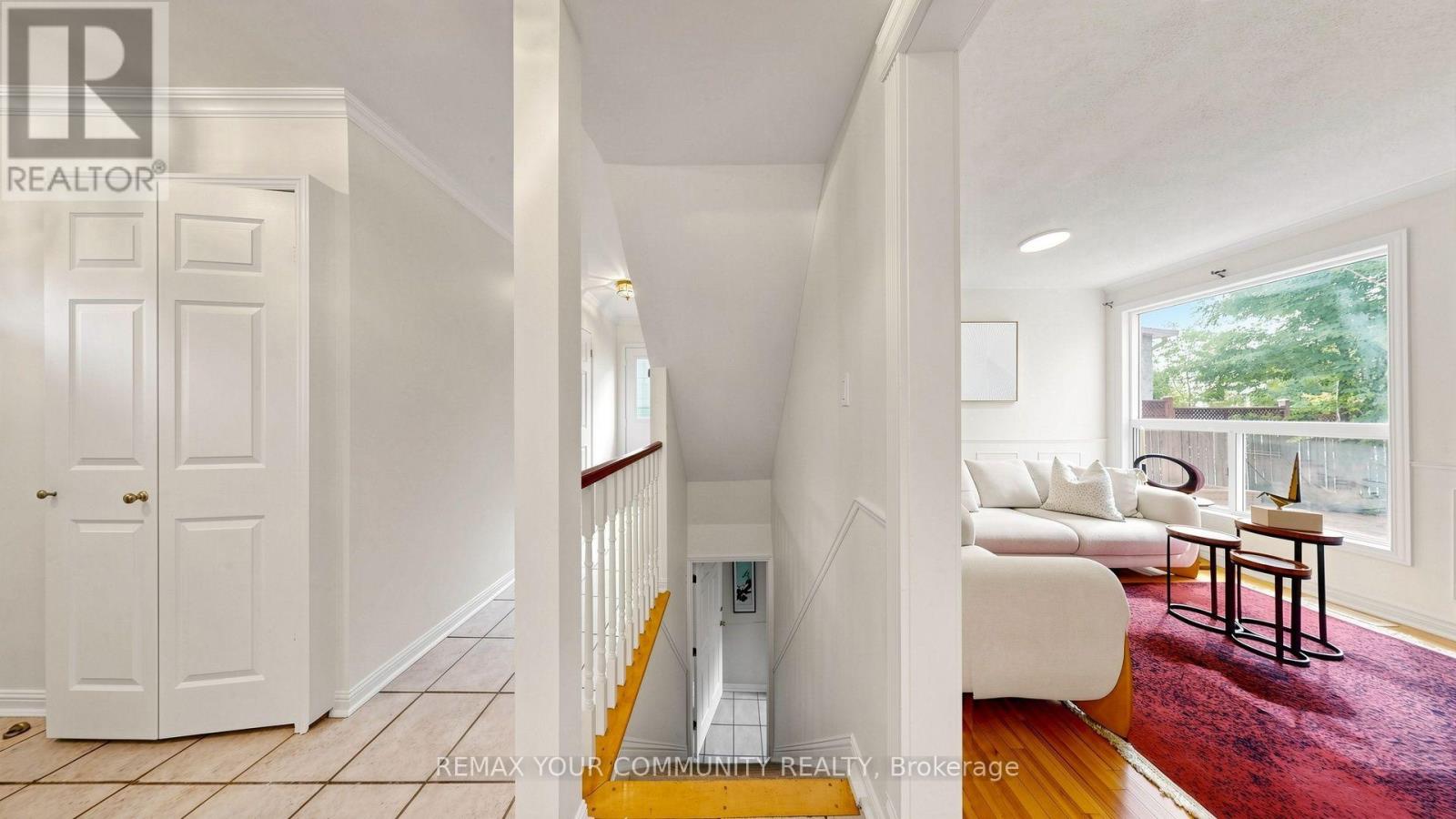 276 CURREY CRESCENT - 34