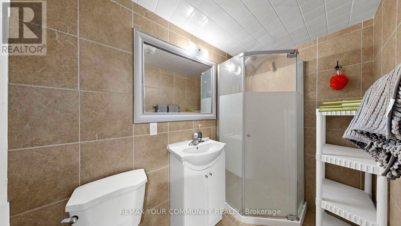 276 CURREY CRESCENT - 39