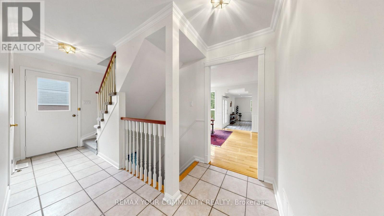 276 CURREY CRESCENT - 4