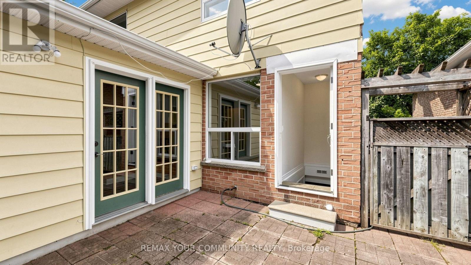 276 CURREY CRESCENT - 41