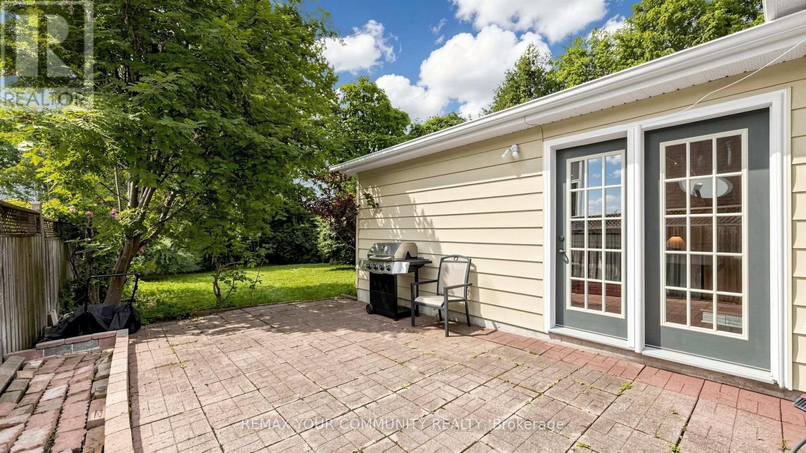 276 CURREY CRESCENT - 43