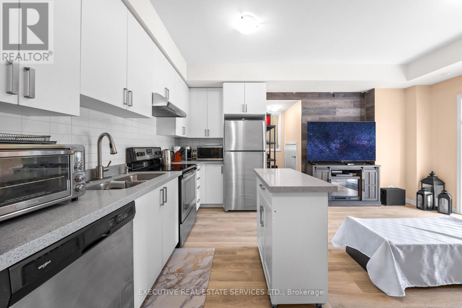 #95 1 BECKENROSE COURT - 11